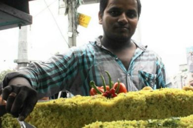 Earning 2 lakhs per month with sailing poha – 2 लाख रुपए हर महीना कमाने वाला एक आदमी देखे वो कोन